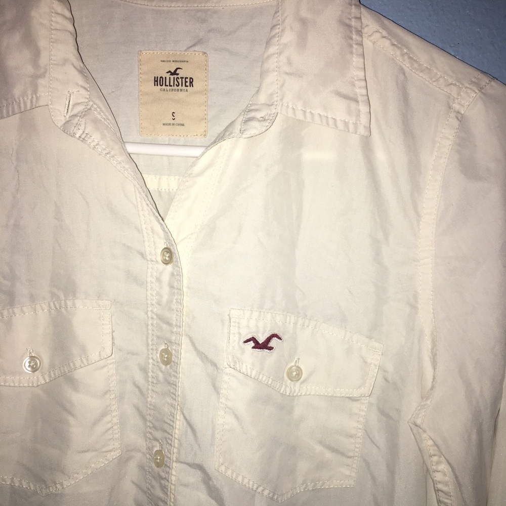 Hollister - Picture 2 of 4